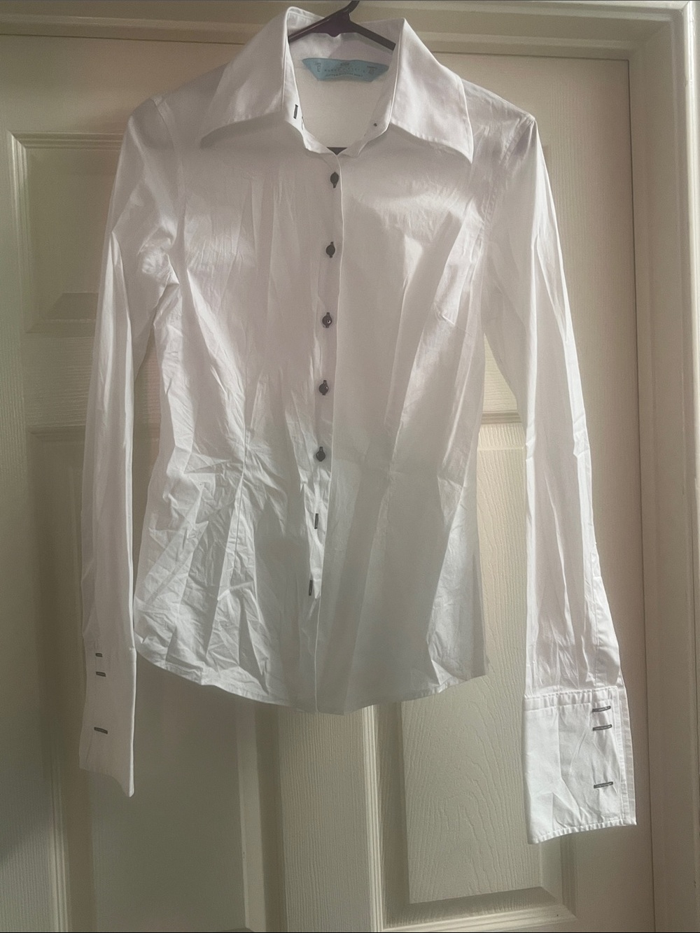 Hawes & Curtis Classic White Button-Down Shirt - Women (BIN 1-35)